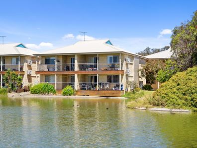 14/1 Lakes Crescent, South Yunderup WA 6208