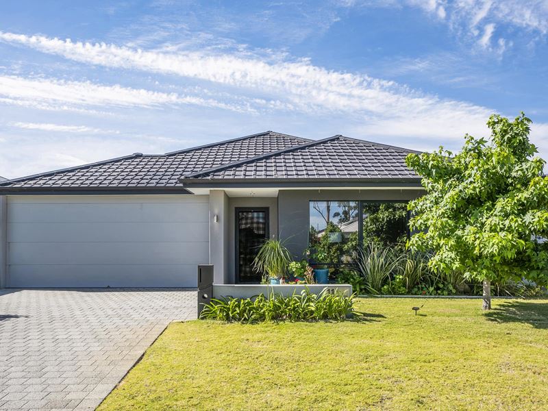 11 Covenham Crescent, Aveley