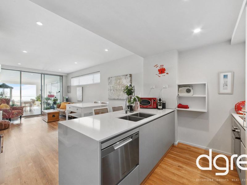 23/13 O'Connor Close, North Coogee