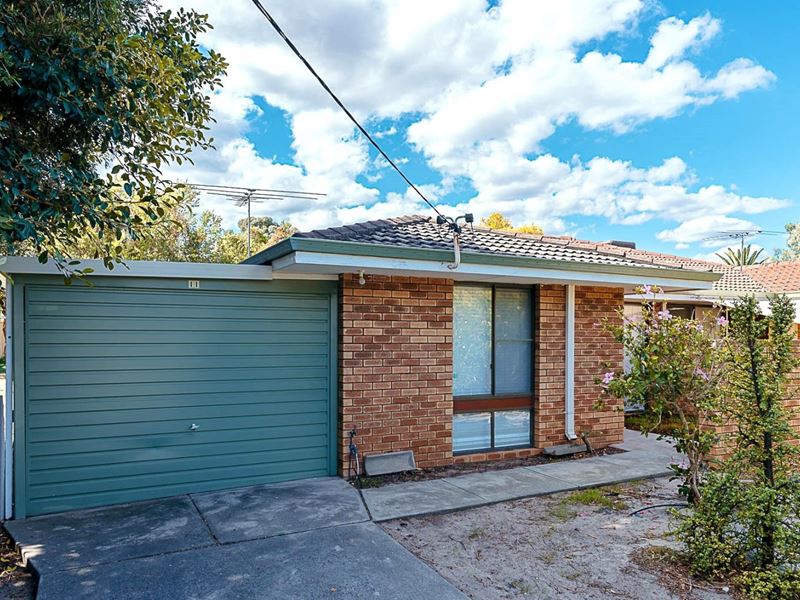 11 Exon Court, Camillo WA 6111