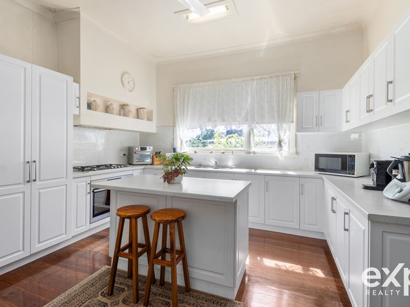 97 Woodward Street, Greenbushes