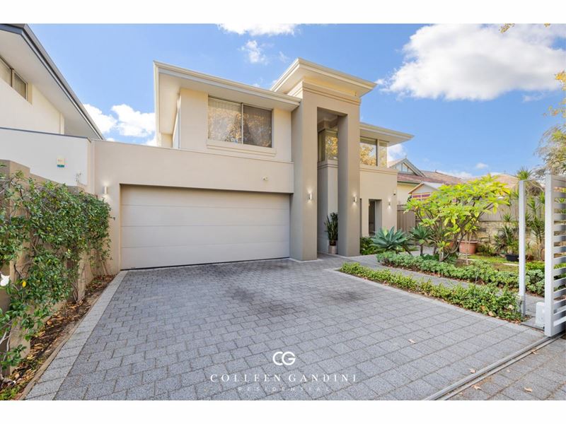 72 Kintail Road, Applecross