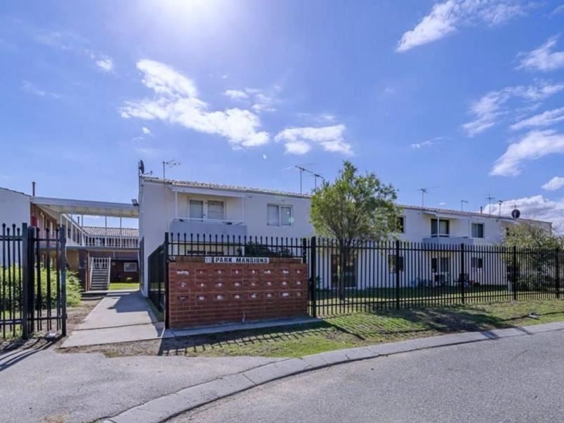 9/15 Corvus Place, Rockingham WA 6168