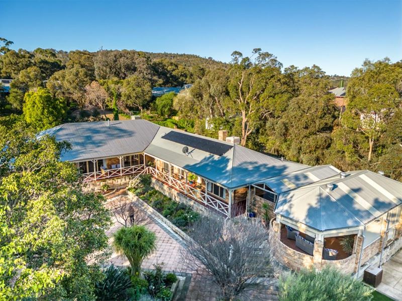 6 Glenlea Drive, Helena Valley