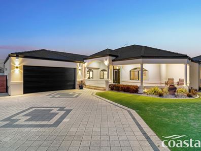 2 Bight Ct, San Remo WA 6210