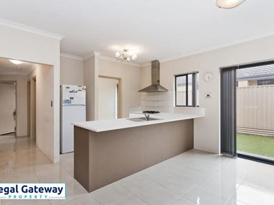 28 Rathlin Cove, Canning Vale WA 6155