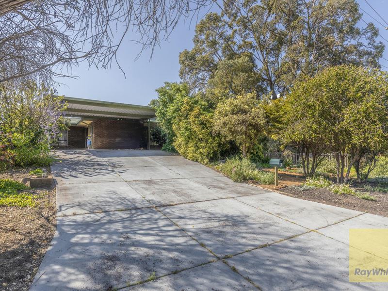 3 Plume Court, Lesmurdie WA 6076