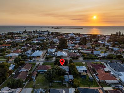 10 South Road, Shoalwater WA 6169