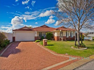 17 Millstream Pl, Success WA 6164