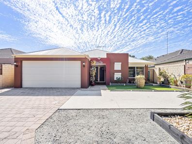 26 Bobtail Bend, Wannanup WA 6210