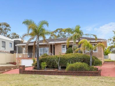 13 Maddox Crescent, Melville WA 6156