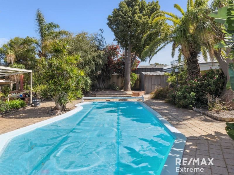 11 Siren Road, Heathridge