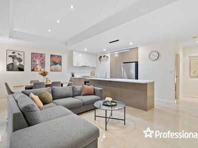 105B Hillsborough Drive, Nollamara WA 6061