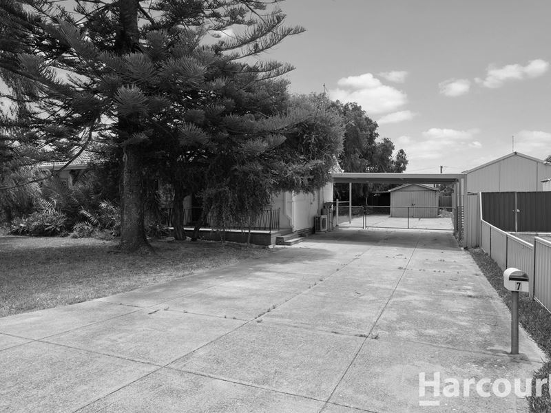 7 Henson Street, Silver Sands WA 6210