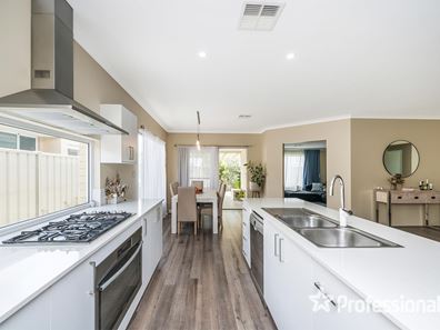 48 Explorer Street, Yanchep WA 6035