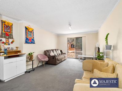 Unit 45/309 Harborne St, Glendalough WA 6016