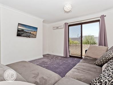 17/79 Clydesdale Street, Como WA 6152