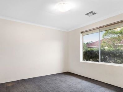 4/61 Whaleback Avenue, Parkwood WA 6147