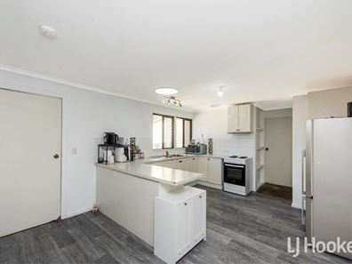 11 Ironcap Place, Armadale WA 6112