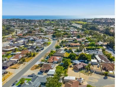 6 Logue Court, Heathridge WA 6027