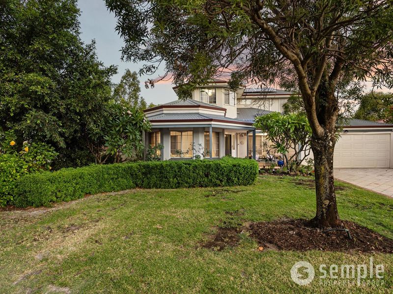 18 Ellesmere Circuit, Success