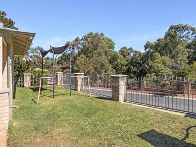 12 RIVERSDALE GARDENS, Currambine WA 6028