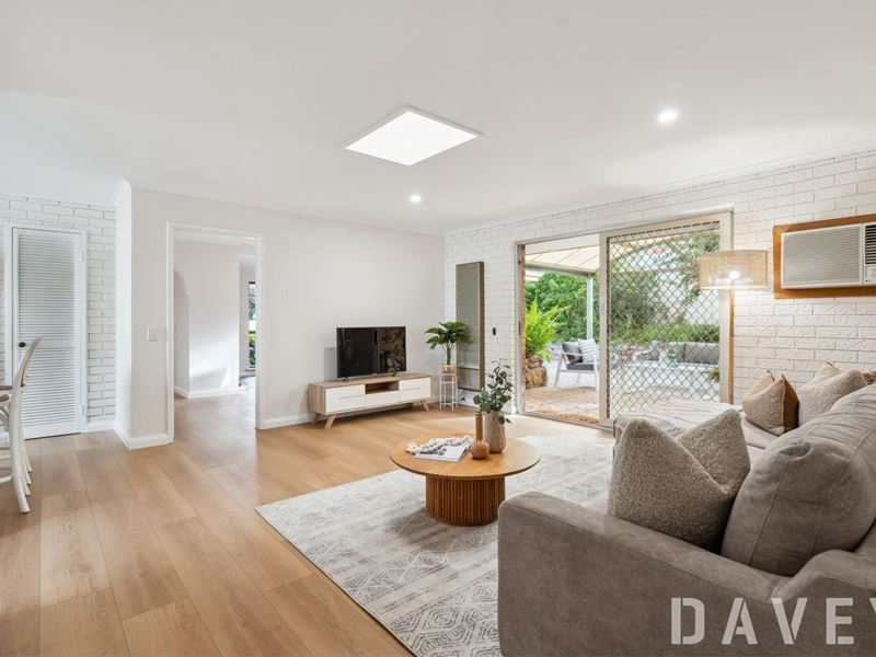 7 Roden Place, Duncraig WA 6023