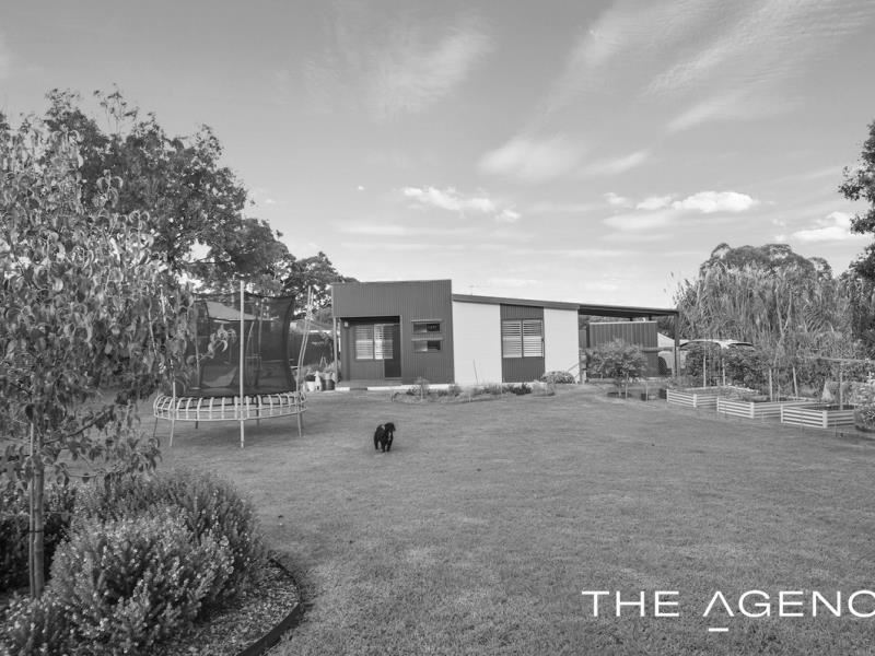 33 Ocean Beach Road, Denmark WA 6333