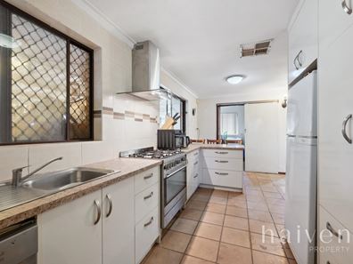 8 Goudhurst Place, Gosnells WA 6110