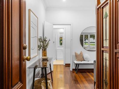 4 Napier Street, Nedlands WA 6009