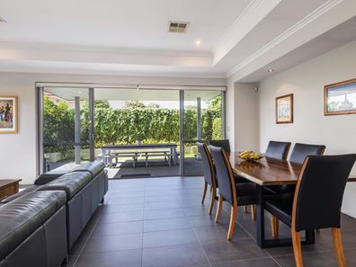 228A Riseley Street, Booragoon WA 6154