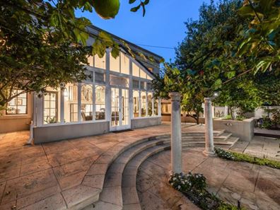 14 Hopetoun Street, South Perth WA 6151