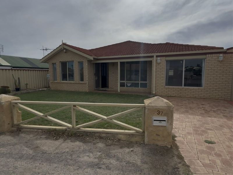 37 Ashton Close, Mount Tarcoola WA 6530