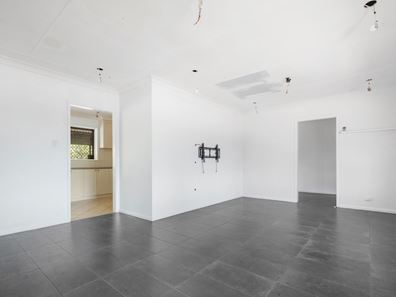 16 Lyndon Crescent, Dampier WA 6713