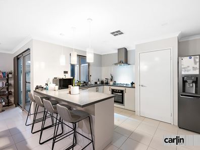 19 Greenwich Way, Success WA 6164