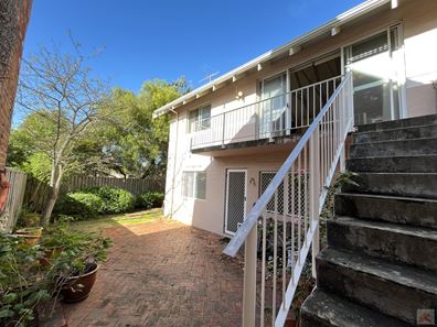 23 Bolton Place, Fremantle WA 6160