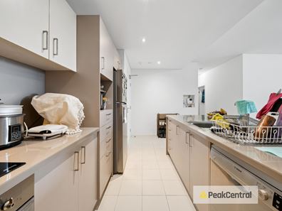 30/1 Stockton Bend, Cockburn Central WA 6164