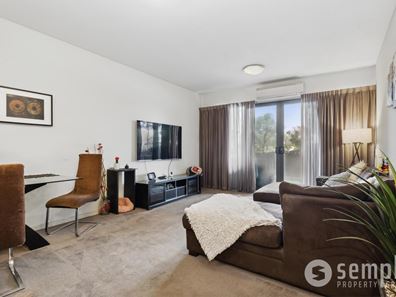 52/16 Midgegooroo Avenue, Cockburn Central WA 6164