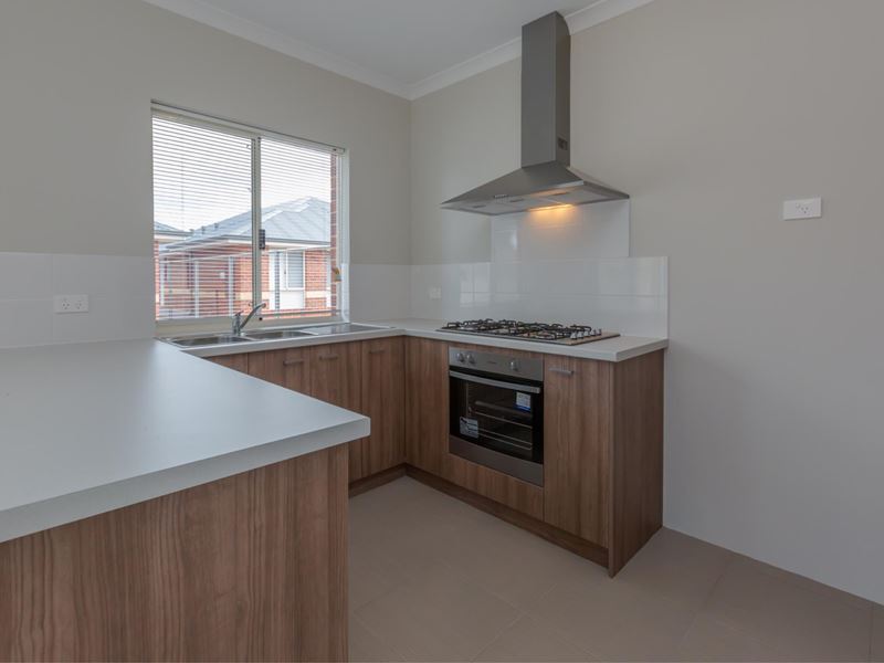 2/7B Bromley Street, Beckenham WA 6107