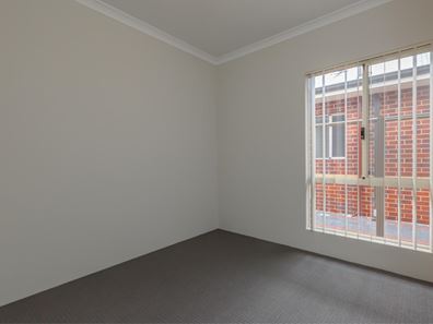 2/7B Bromley Street, Beckenham WA 6107