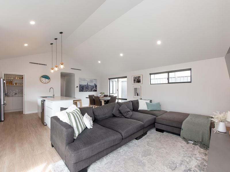 6A Esk Close, Craigie WA 6025
