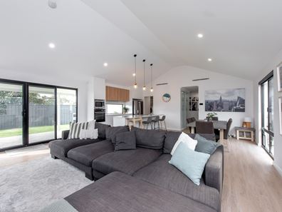 6A Esk Close, Craigie WA 6025