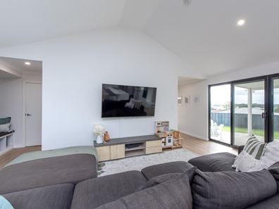 6A Esk Close, Craigie WA 6025