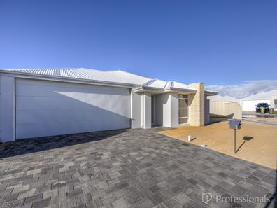 2 Erica Street, Alkimos WA 6038