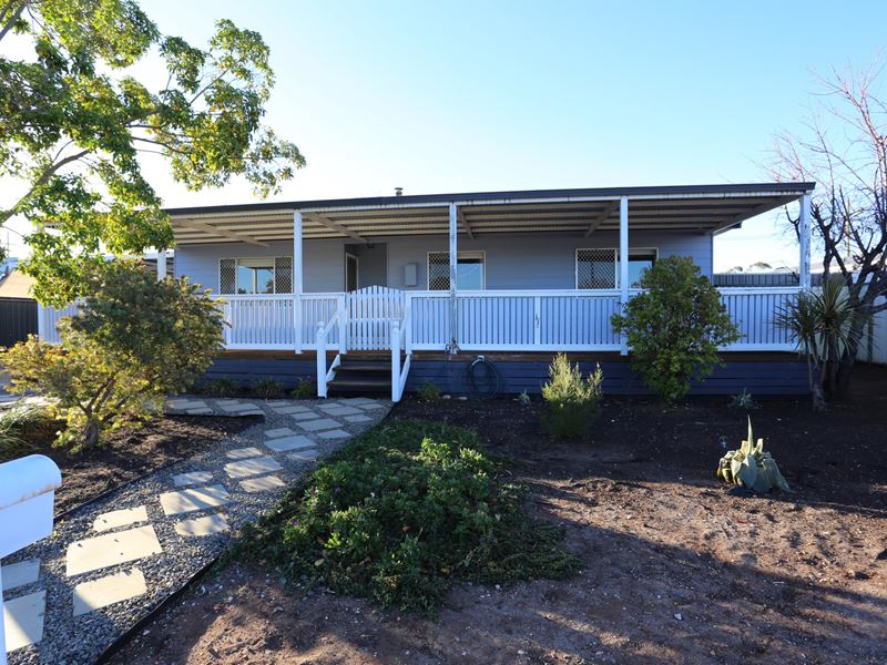 16 Maculata St, Kambalda West WA 6442
