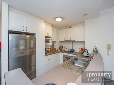 18/165 Grand Bvd, Joondalup WA 6027