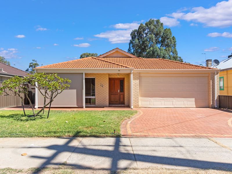 84 Central Avenue, Redcliffe WA 6104