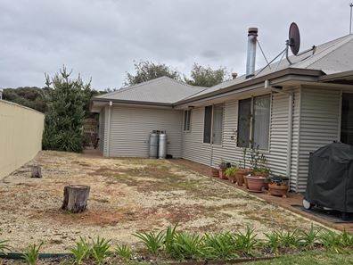 15 Croydon Street, Hopetoun WA 6348