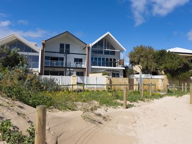 2/68 Hickman Road, Silver Sands WA 6210