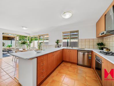 16 Harris Street, Carlisle WA 6101
